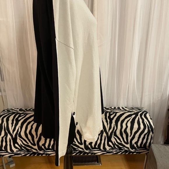 Sarah Pacini One Size Monochrome Sweater - Picture 2 of 7